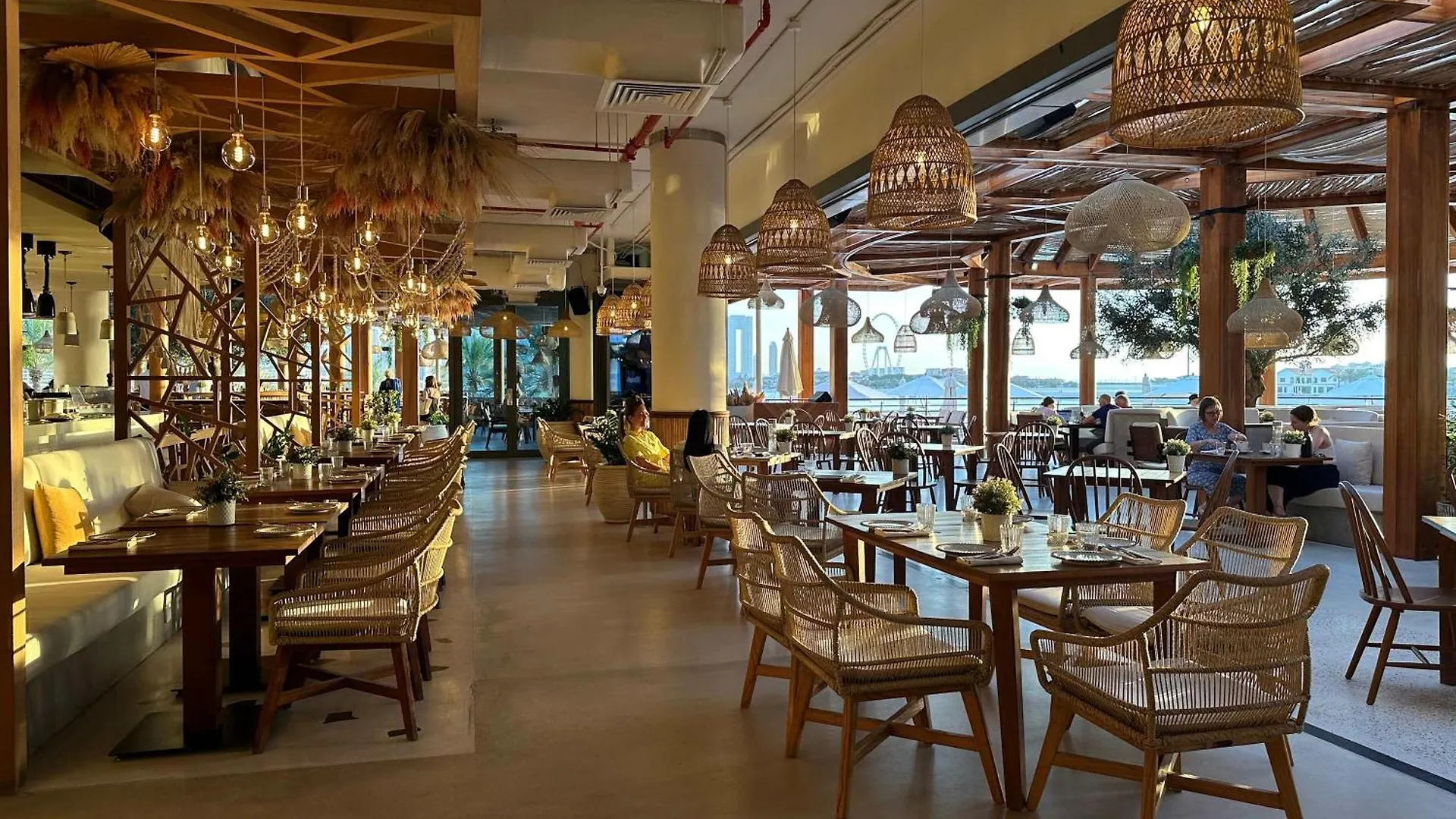 Renovated Marina View Apartment In Oceana Dubai